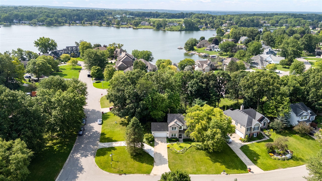 3rd image of 7135 Loma Linda Dr, Rockford, MI 49341 | MLS# 70550578