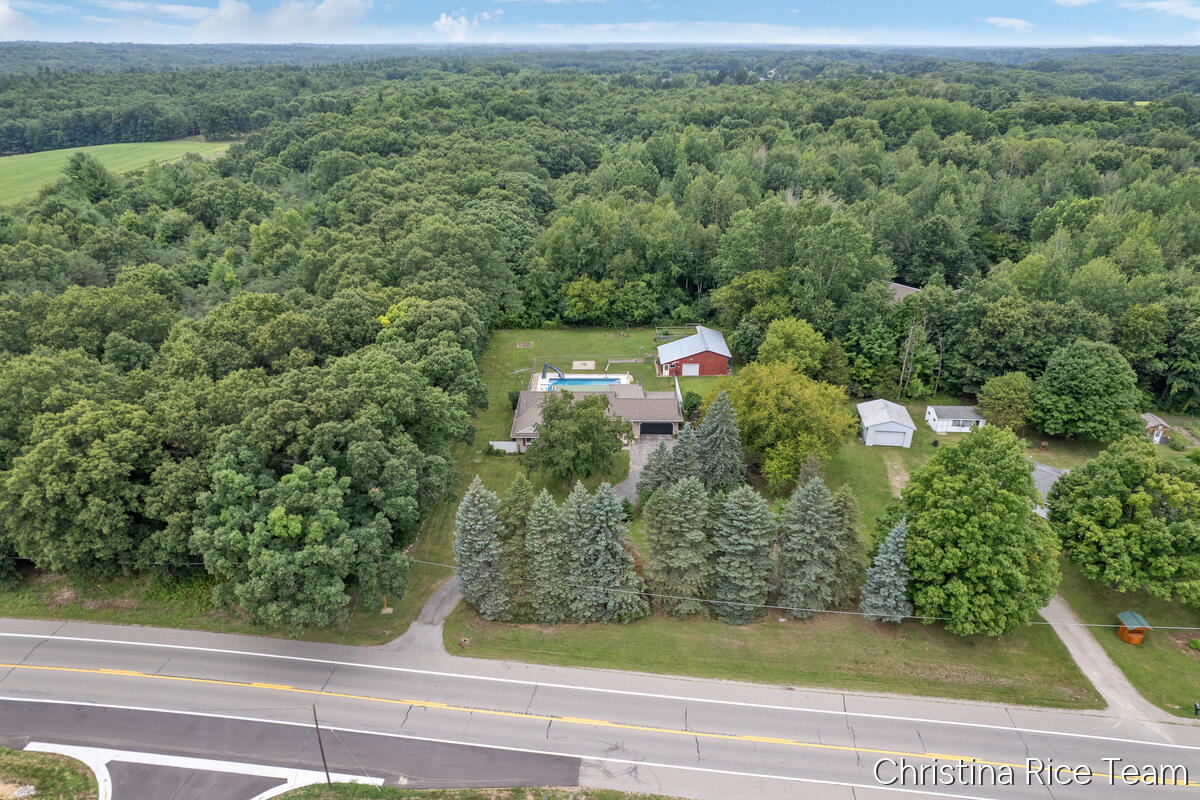 49th image of 10226 Sw Greenville Rd, Greenville, MI 48838 | MLS# 70550592