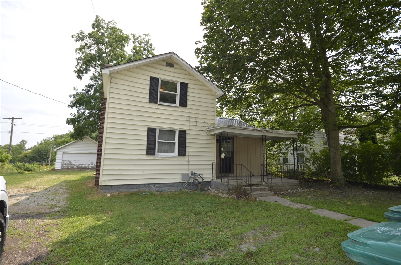 2nd image of 200 S Constantine St, Three Rivers, MI 49093 | MLS# 70550607
