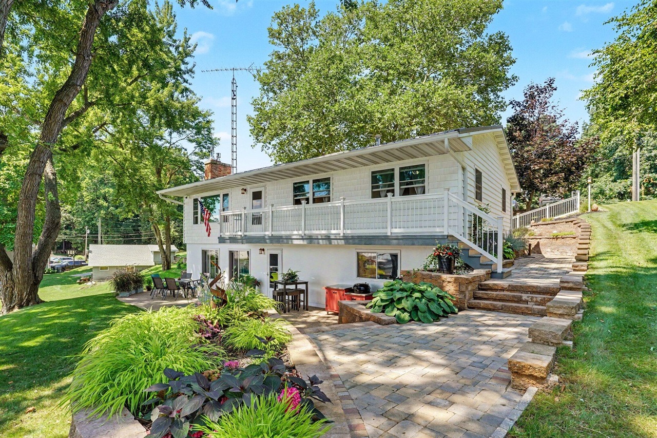 Photo 2 of Single family home for sale at 58875 Hill, Lawrence, MI 49064 | MLS# 70550610 | Listing updated on 2026-09-24