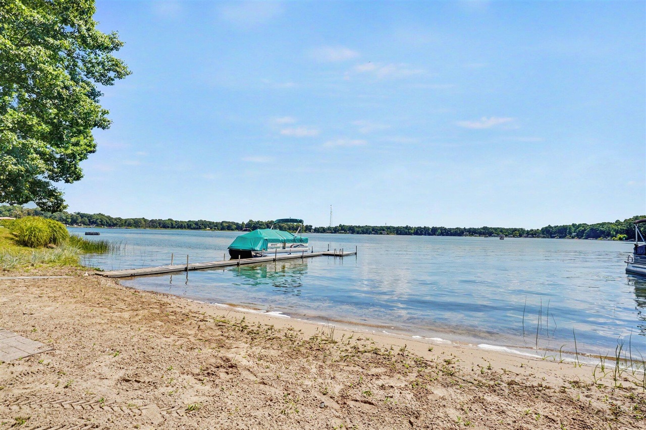 Photo 3 of Single family home for sale at 58875 Hill, Lawrence, MI 49064 | MLS# 70550610 | Listing updated on 2026-09-24