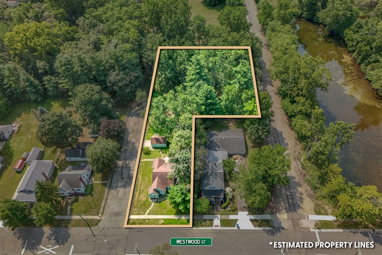 2nd image of 98 Westwood St, Hillsdale, MI 49242 | MLS# 70550622