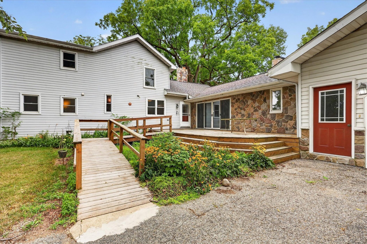 image of 11012 Green Lake Rd, Middleville, MI 49333 | MLS# 70550630