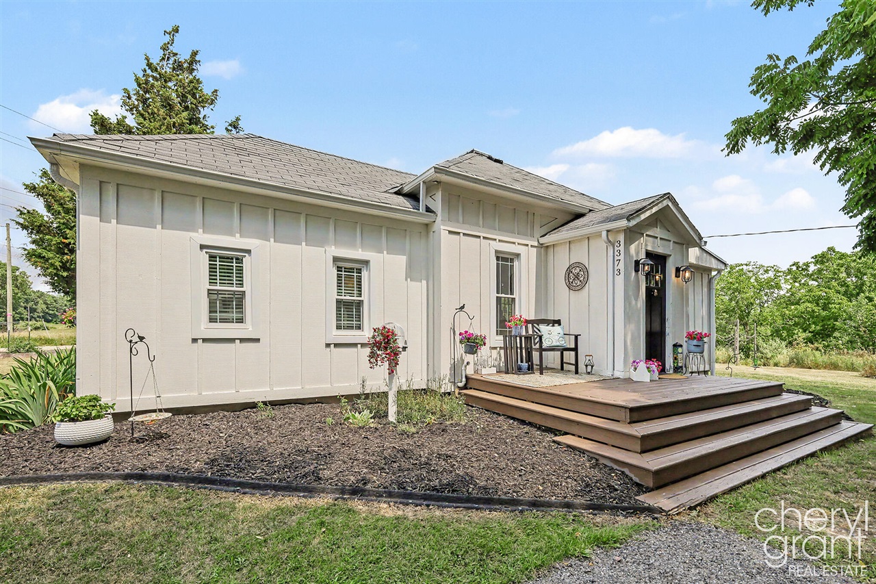 1st image of 3373 Fillmore St, Jenison, MI 49428 | MLS# 70550631