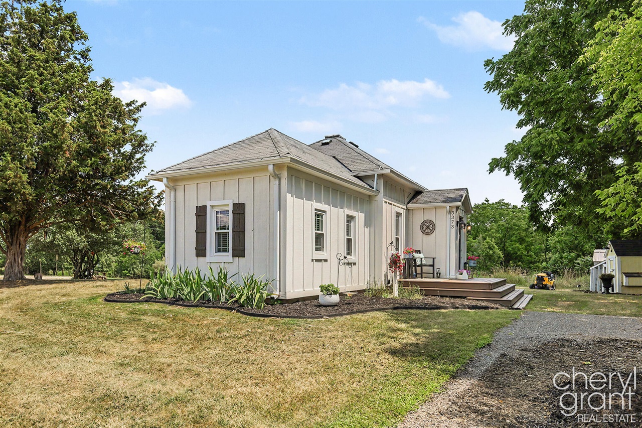 2nd image of 3373 Fillmore St, Jenison, MI 49428 | MLS# 70550631