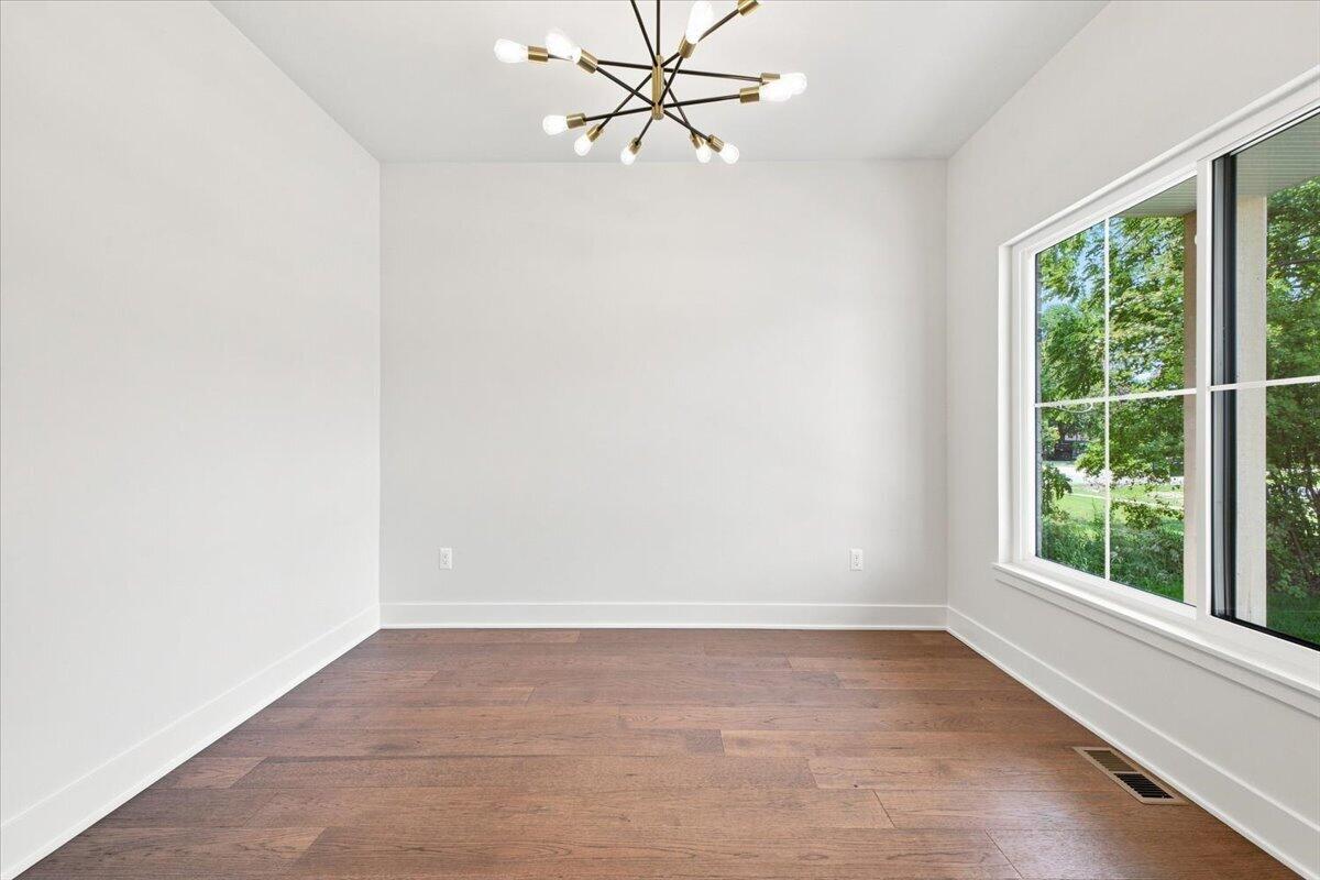 5th image of 41 Starr Dr, Troy, MI 48083 | MLS# 70550632