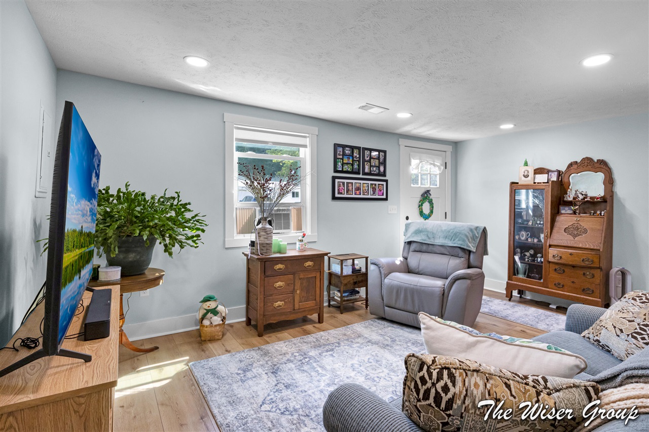 3rd image of 216 Williams St, Howard City, MI 49329 | MLS# 70550635
