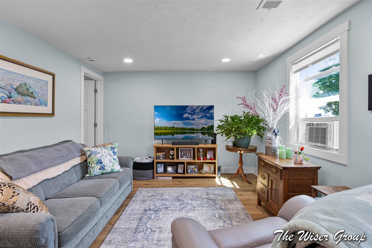 5th image of 216 Williams St, Howard City, MI 49329 | MLS# 70550635
