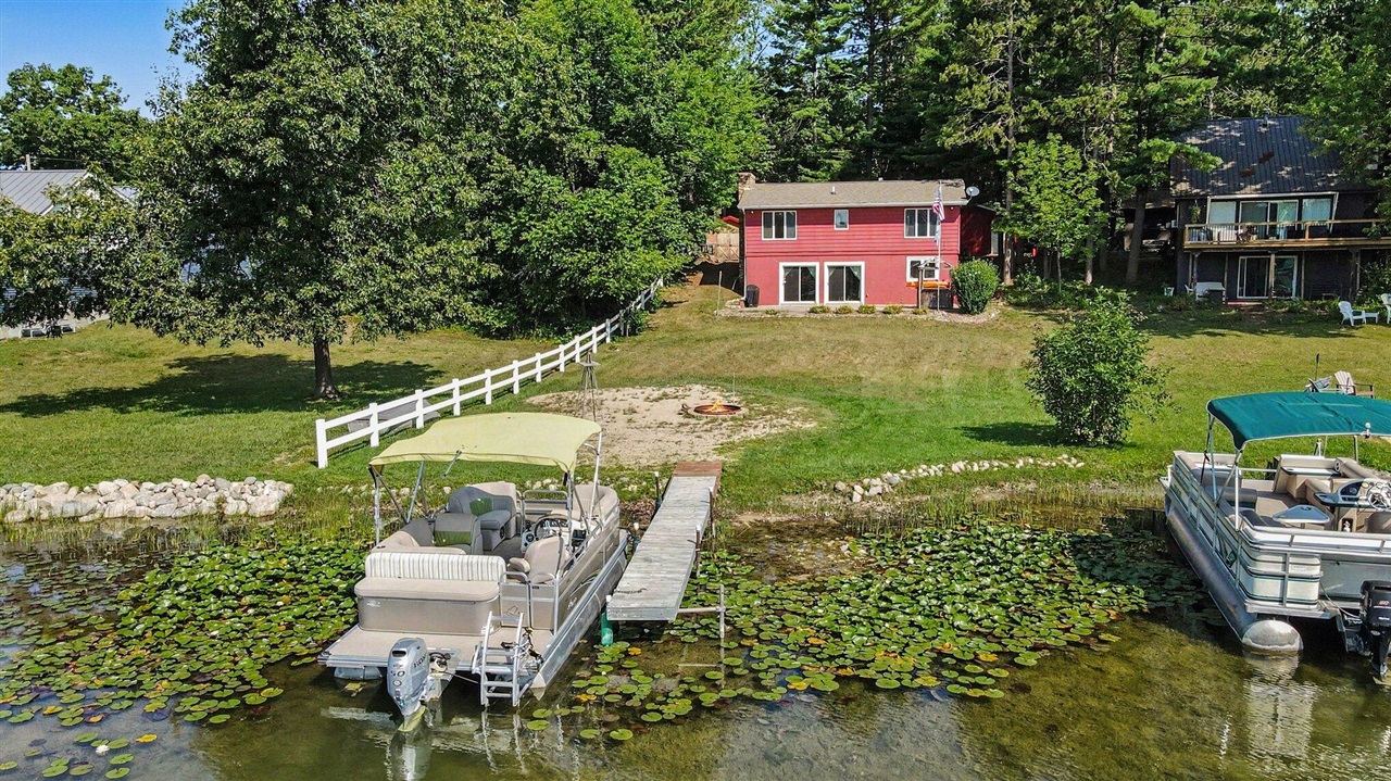 3rd image of 3704 Pine Trail, Sheridan, MI 48884 | MLS# 70550653