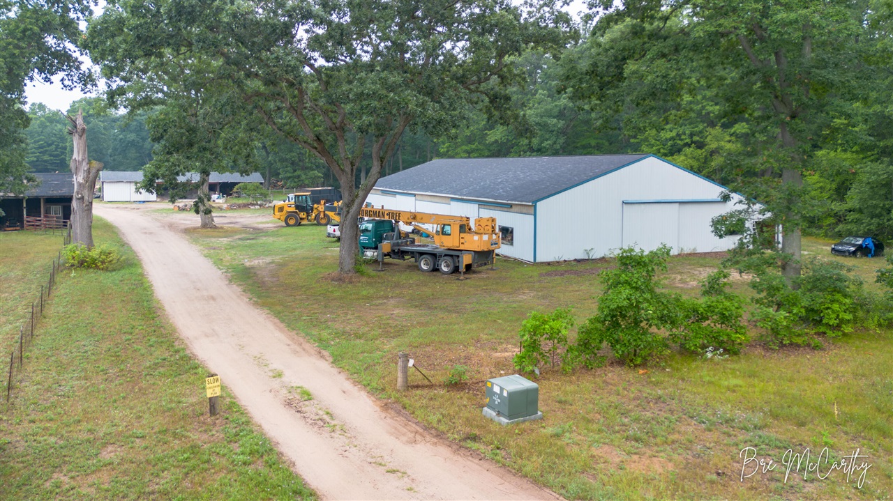4th image of 1617 S Hilton Park Rd, Muskegon, MI 49442 | MLS# 70550677