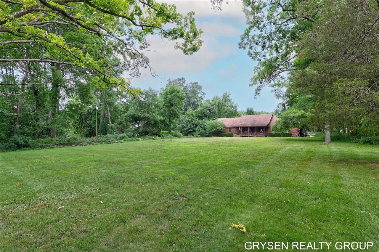 3rd image of 13815 Cypress Ave, Sand Lake, MI 49343 | MLS# 70550697