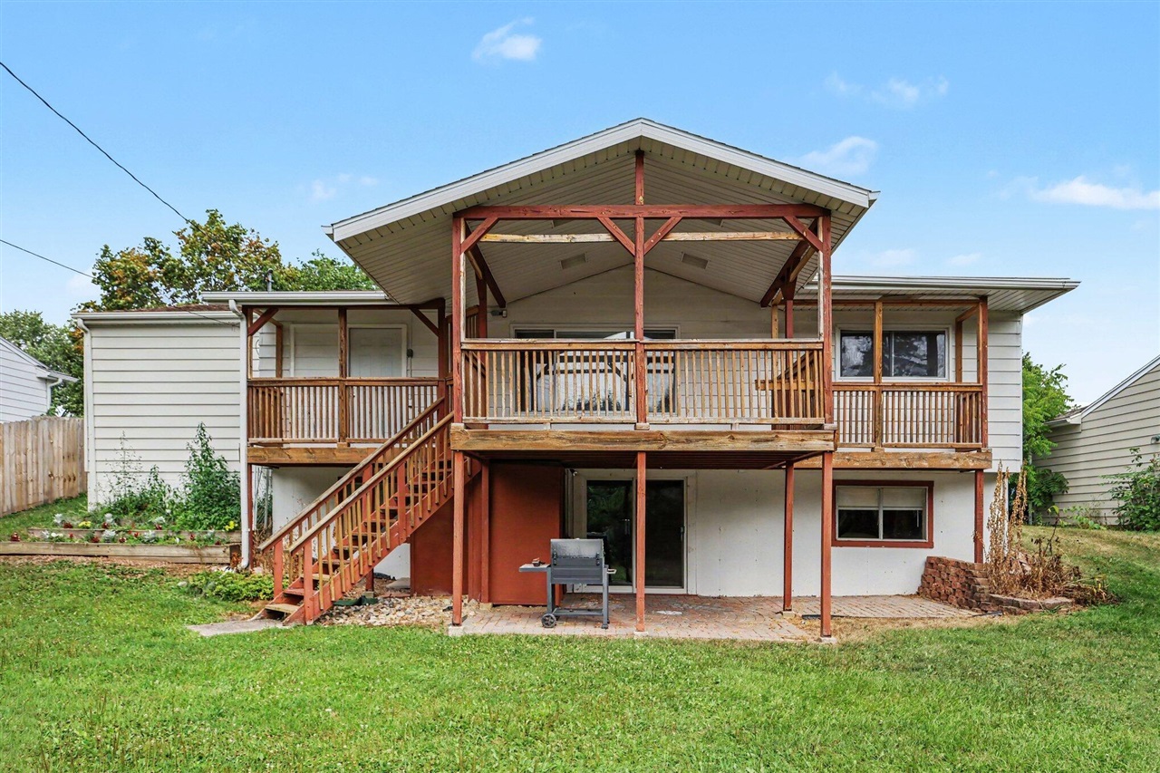 2nd image of 2117 Cogswell Dr, Lansing, MI 48906 | MLS# 70550712