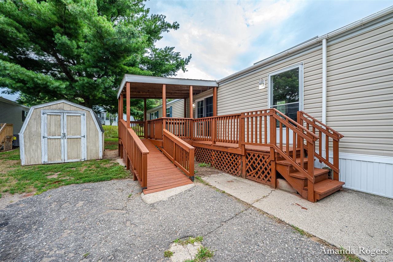 2nd image of 11369 Dorothy St, Lowell, MI 49331 | MLS# 70550723