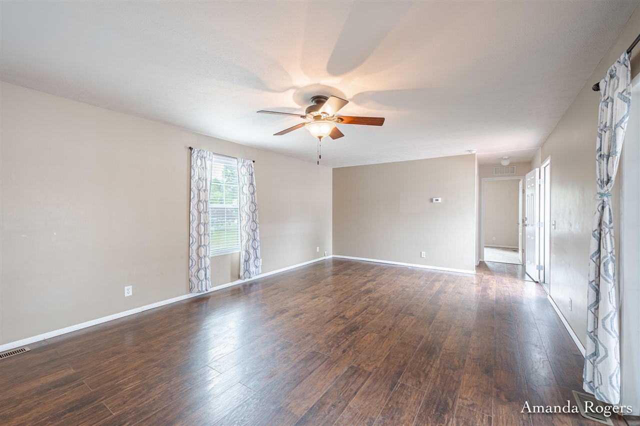 5th image of 11369 Dorothy St, Lowell, MI 49331 | MLS# 70550723