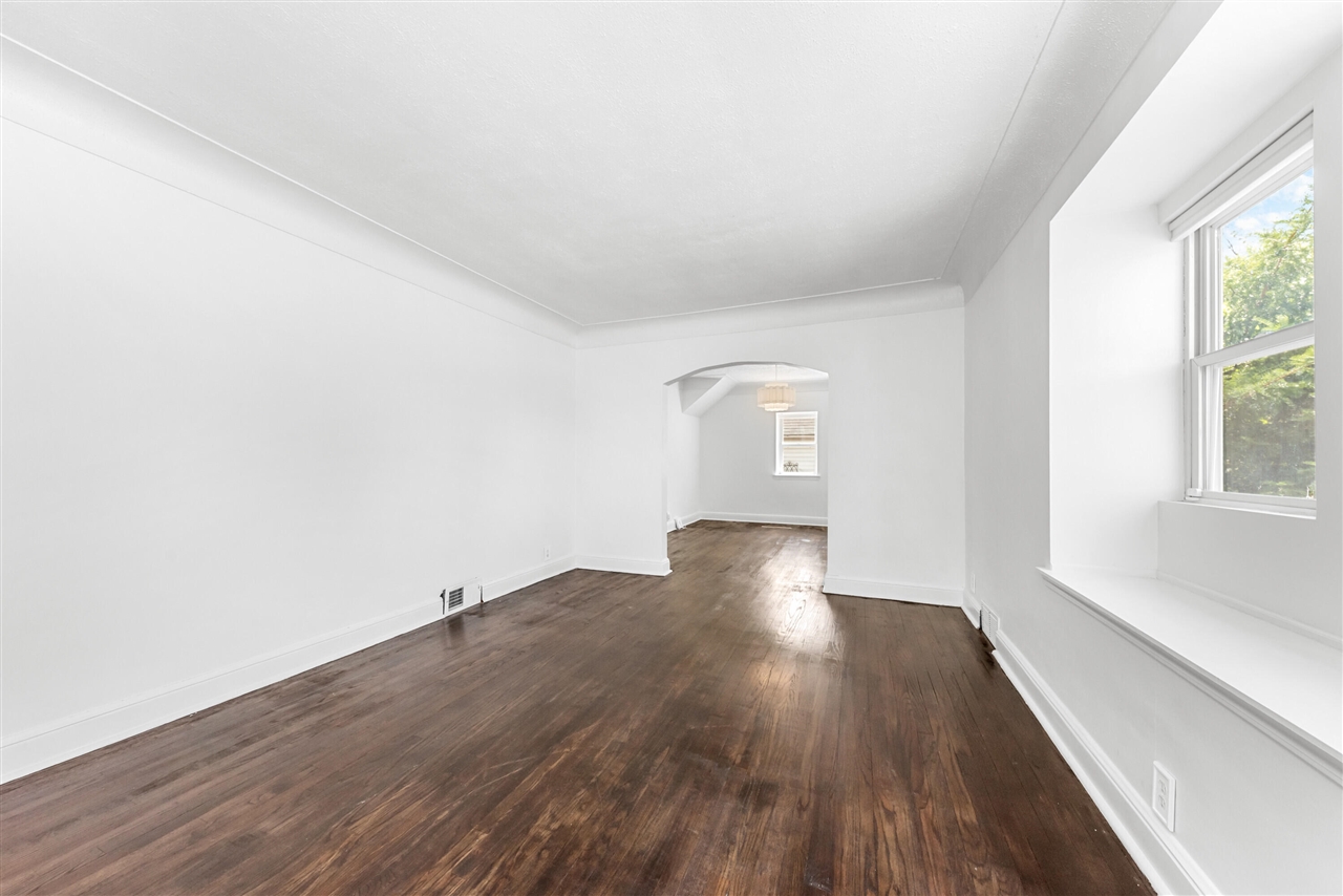 5th image of 1642 Holmes Rd, Ypsilanti, MI 48198 | MLS# 70550744