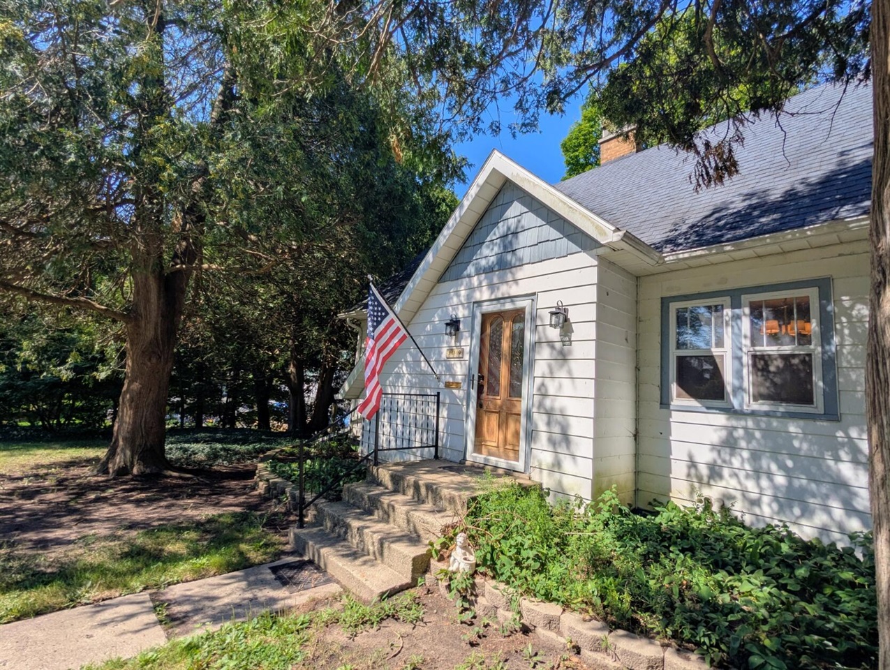 2nd image of 119 Prospect St, Rockford, MI 49341 | MLS# 70550761