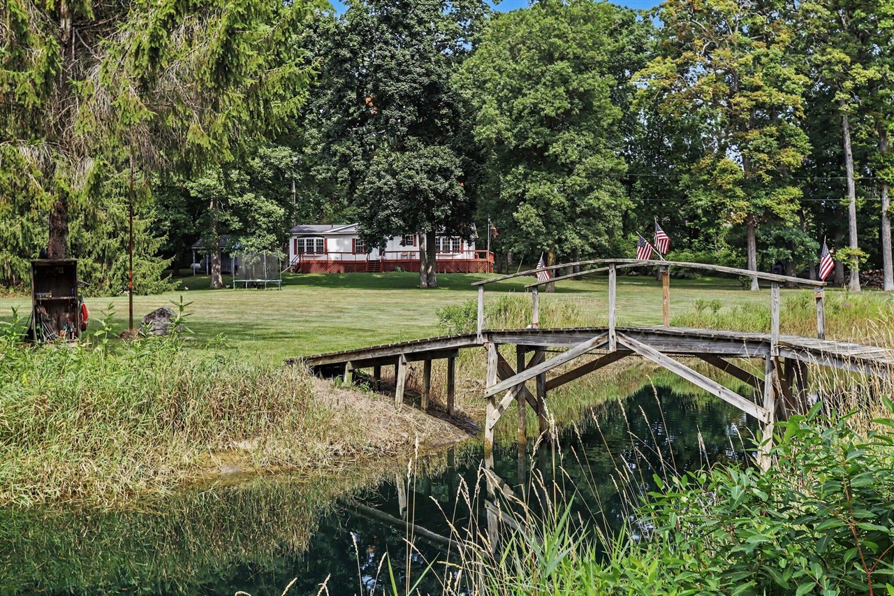 1st image of 18576 T Dr, Tekonsha, MI 49092 | MLS# 70550768
