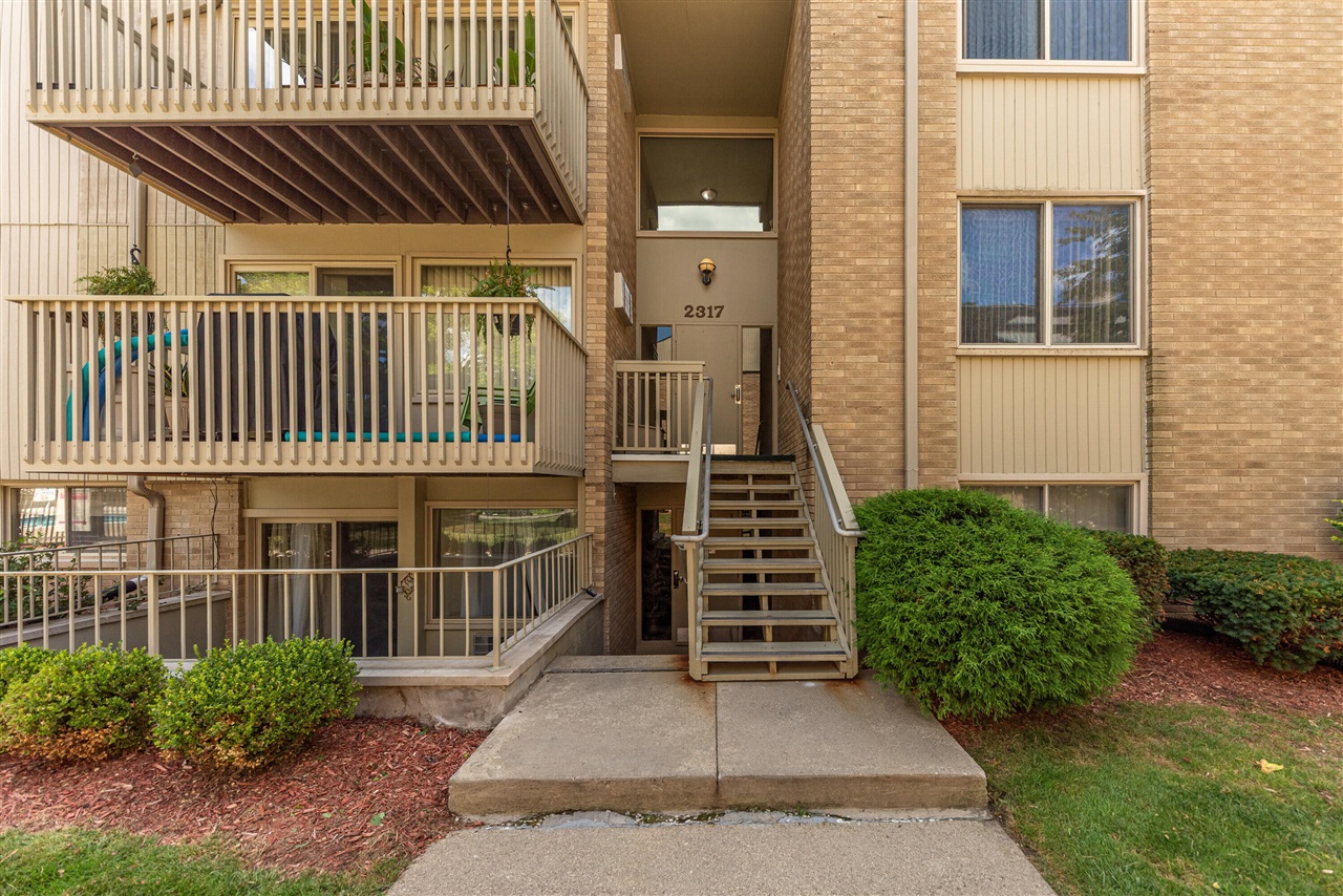 2nd image of 2317 Packard St #B104, Ann Arbor, MI 48104 | MLS# 70550769