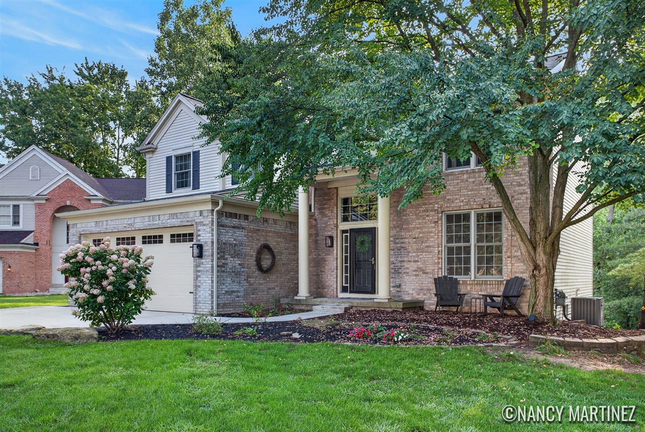 1st image of 2554 Woodcreek Ct, Grand Rapids, MI 49546 | MLS# 70550830