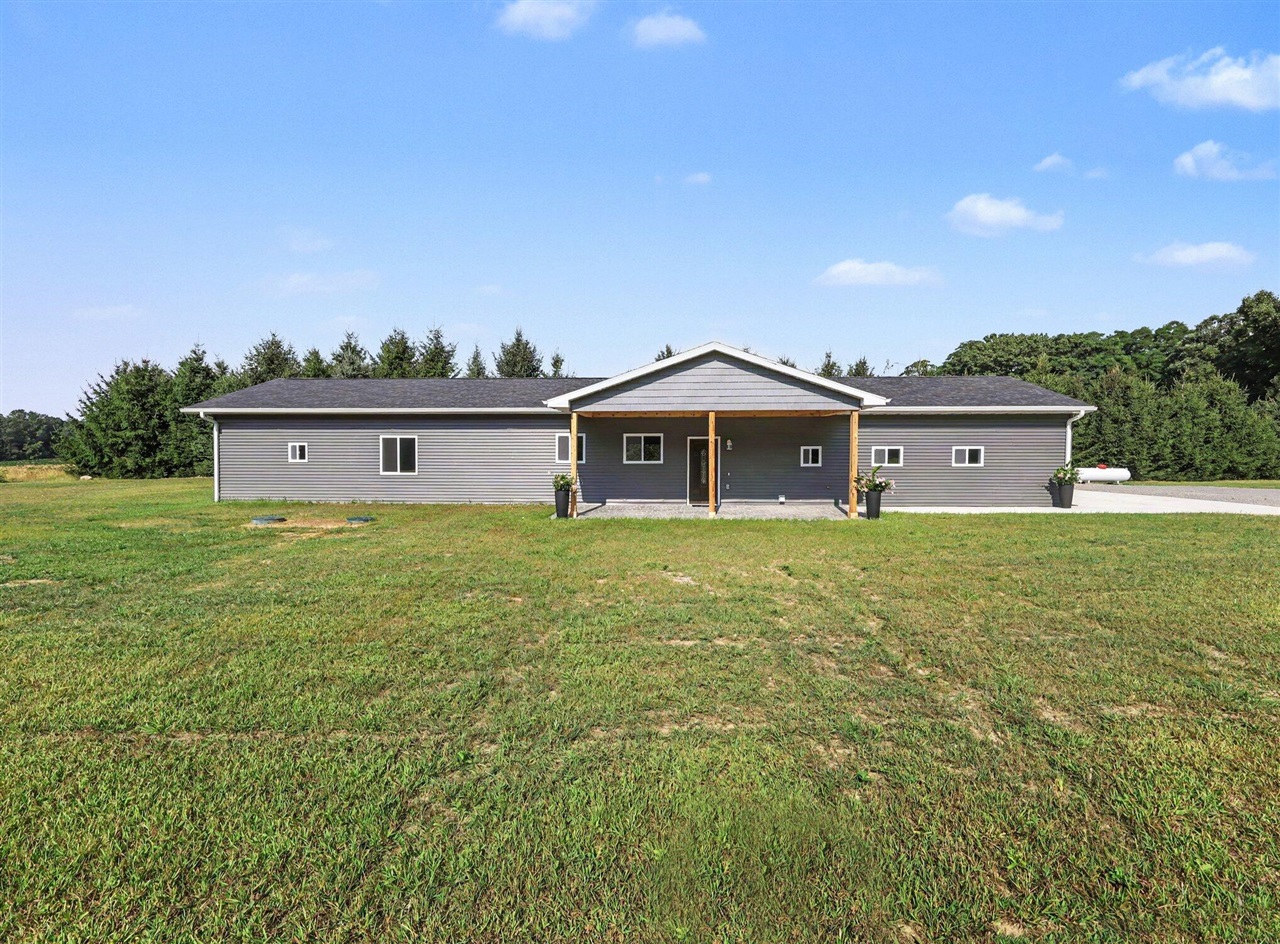 1st image of 9854 Springport Rd, Parma, MI 49269 | MLS# 70550860