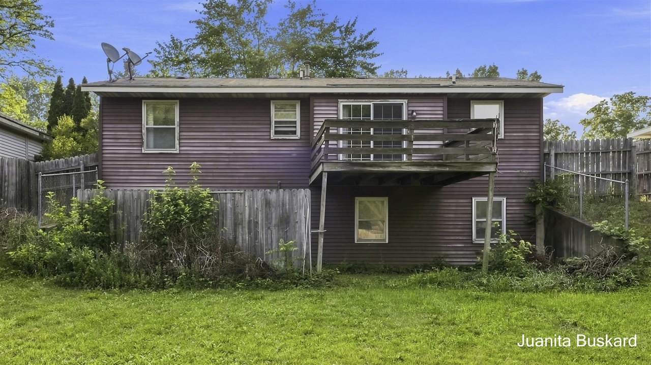 27th image of 3675 Bluebird Ave, Wyoming, MI 49519 | MLS# 70550896