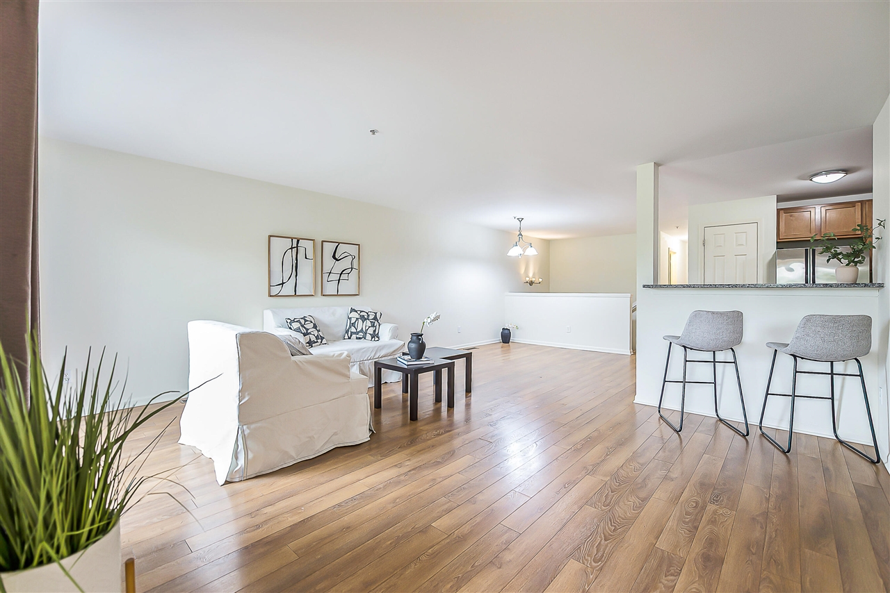 3rd image of 120 W Oakbrook Dr, Ann Arbor, MI 48103 | MLS# 70550914