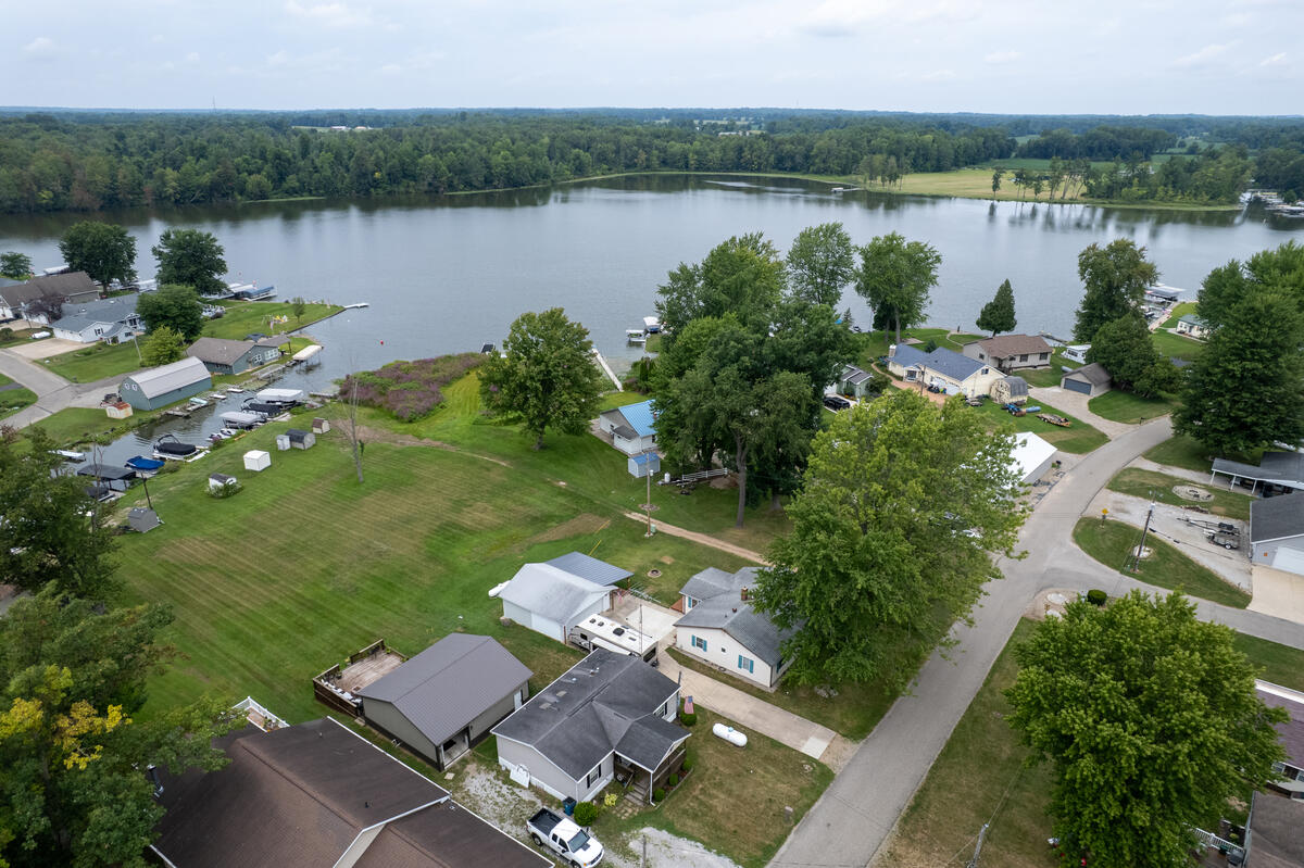 2nd image of 418 W Russell Dr, Coldwater, MI 49036 | MLS# 70550921