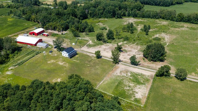 5th image of 40700 63Rd St, Bangor, MI 49013 | MLS# 70550940