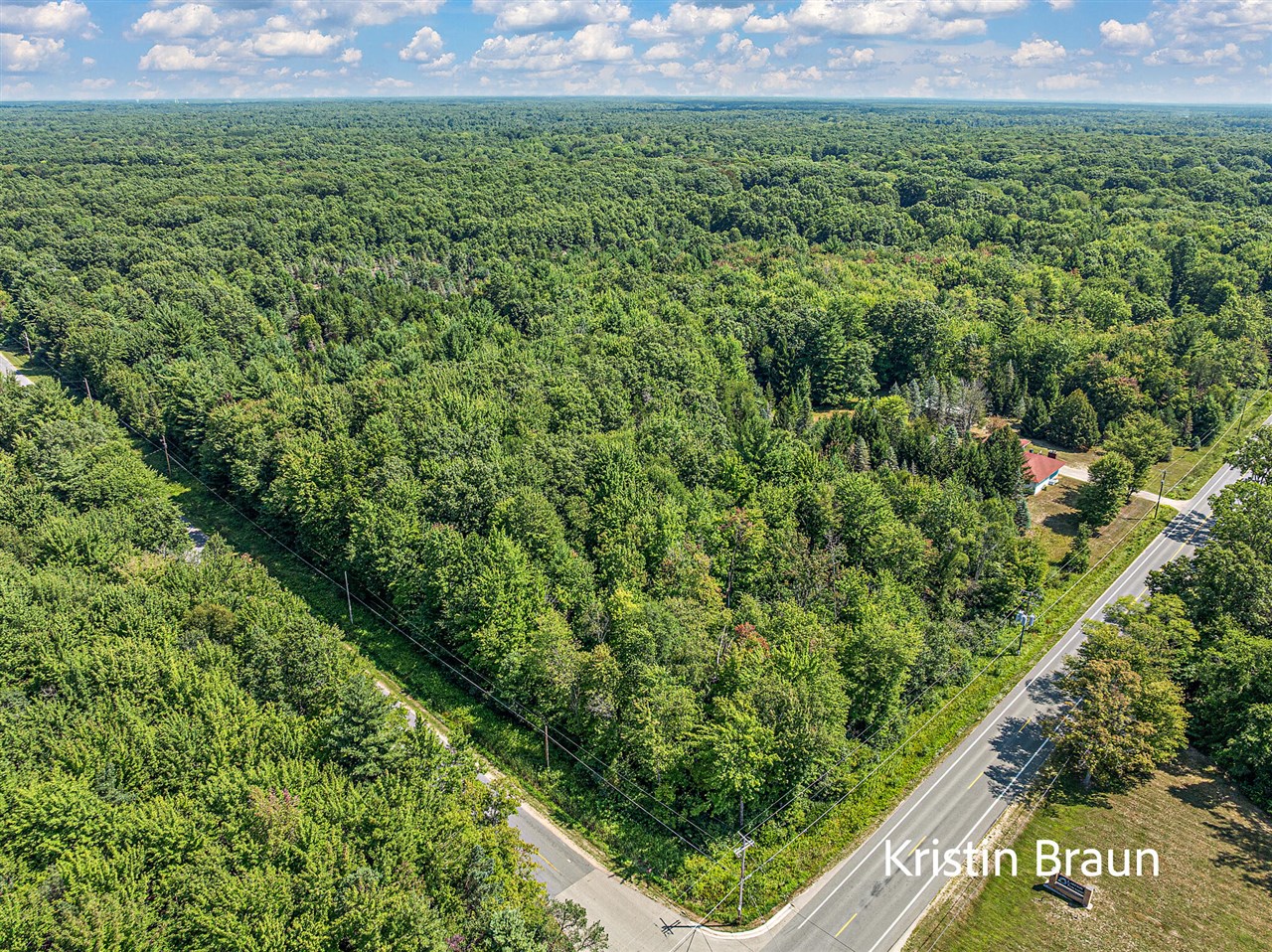 3rd image of N Green Creek Rd, Muskegon, MI 49445 | MLS# 70550954