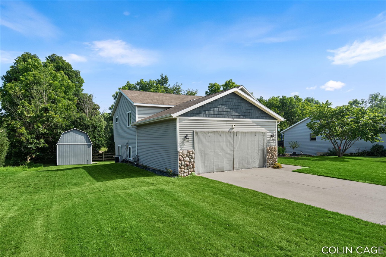 4th image of 2903 Fox Hill Dr, Jenison, MI 49428 | MLS# 70550958