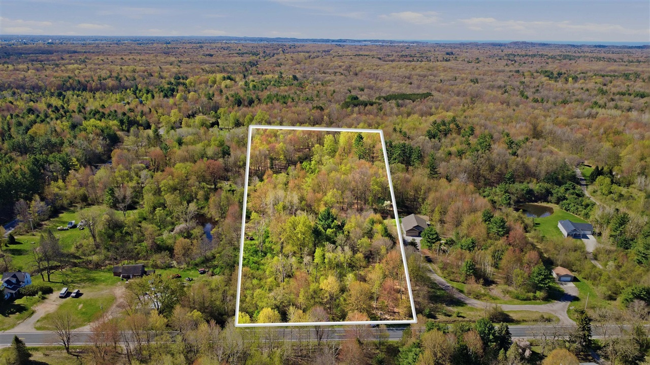 1st image of W River Rd, Muskegon, MI 49445 | MLS# 70550968