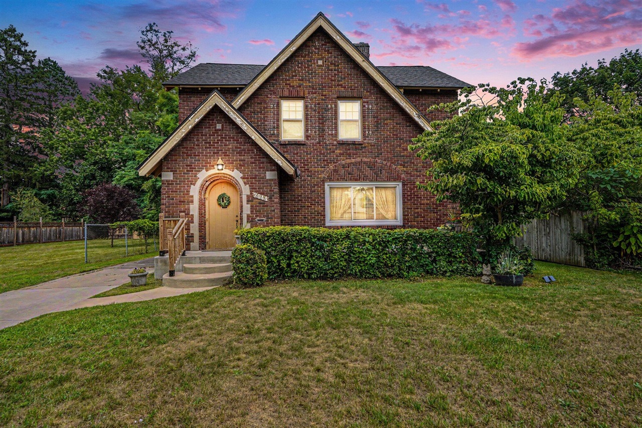 1st image of 2044 Godwin Ave, Grand Rapids, MI 49507 | MLS# 70551012