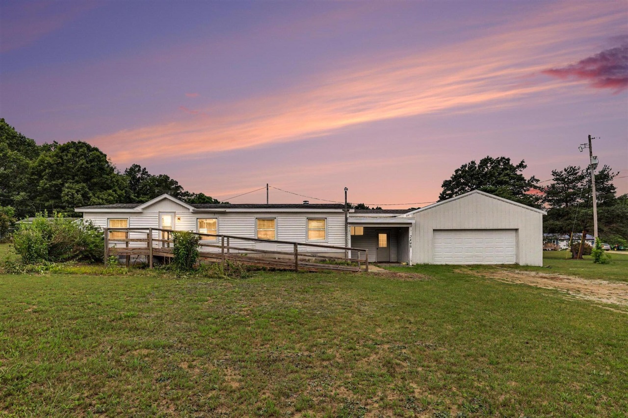 2nd image of 2448 S Greenville Rd, Greenville, MI 48838 | MLS# 70551058