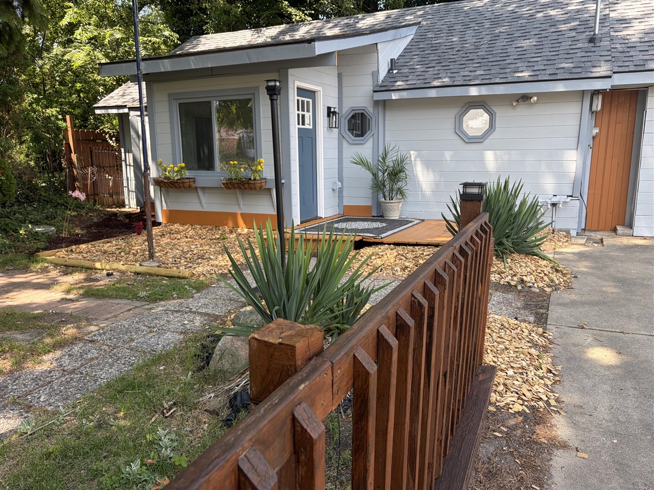 1st image of 315 Kingsley Ave, Saint Joseph, MI 49085 | MLS# 70551070