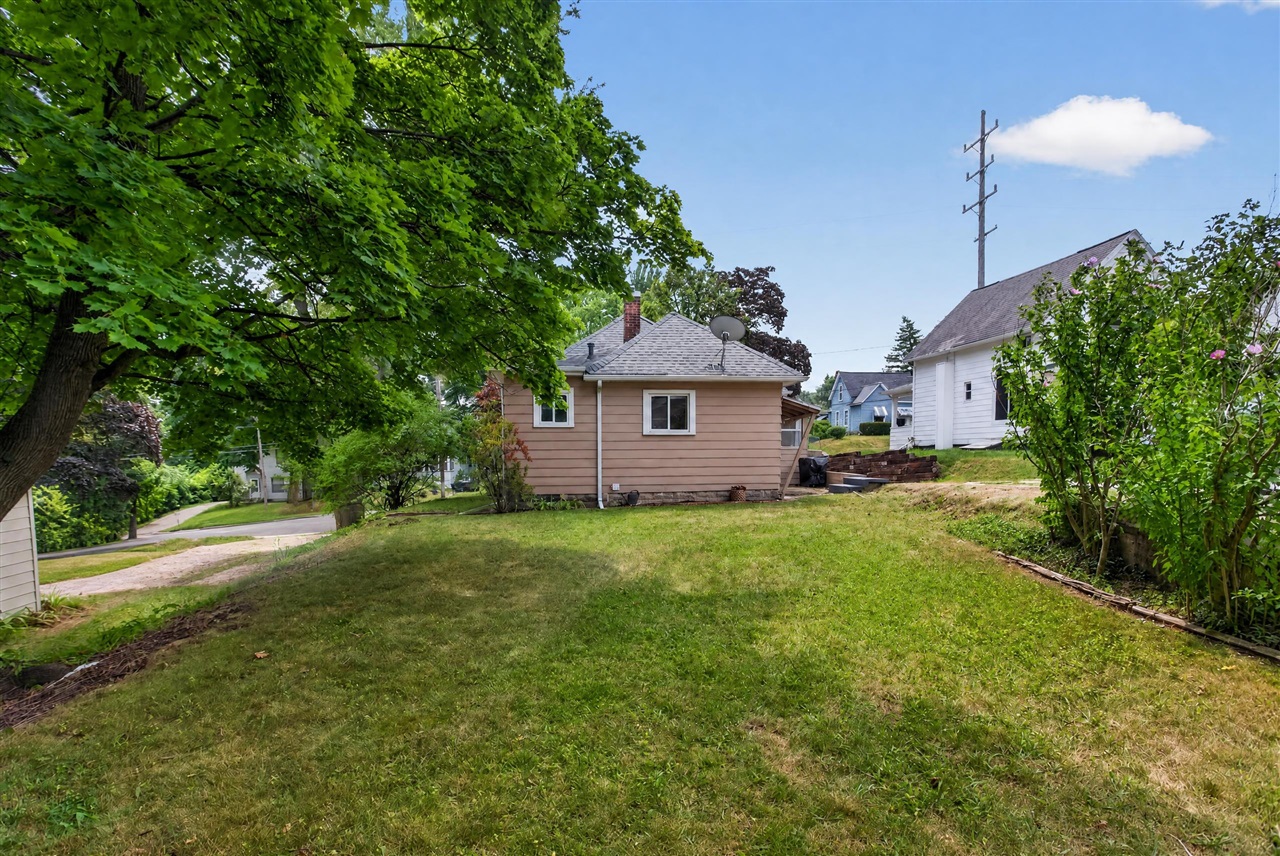 27th image of 438 W Monroe St, Jackson, MI 49202 | MLS# 70551076