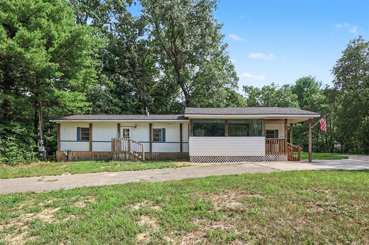 1st image of 8000 Holton Rd, Holton, MI 49425 | MLS# 70551078