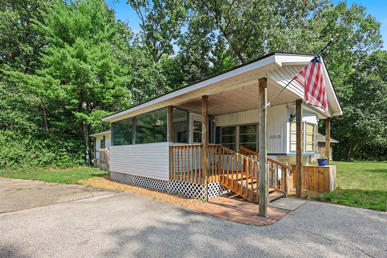 3rd image of 8000 Holton Rd, Holton, MI 49425 | MLS# 70551078