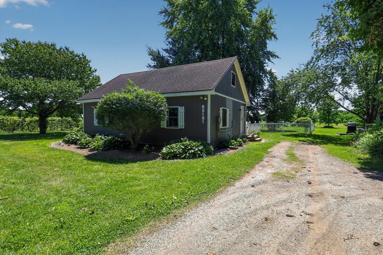 5th image of 65181 County Road 342, Hartford, MI 49057 | MLS# 70551085