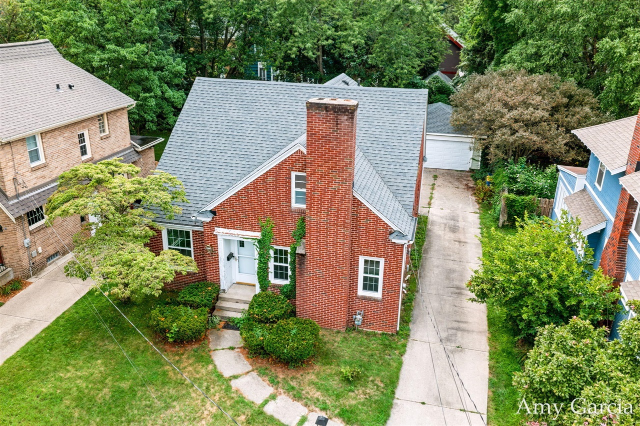 2nd image of 2137 Godwin Ave, Grand Rapids, MI 49507 | MLS# 70551088