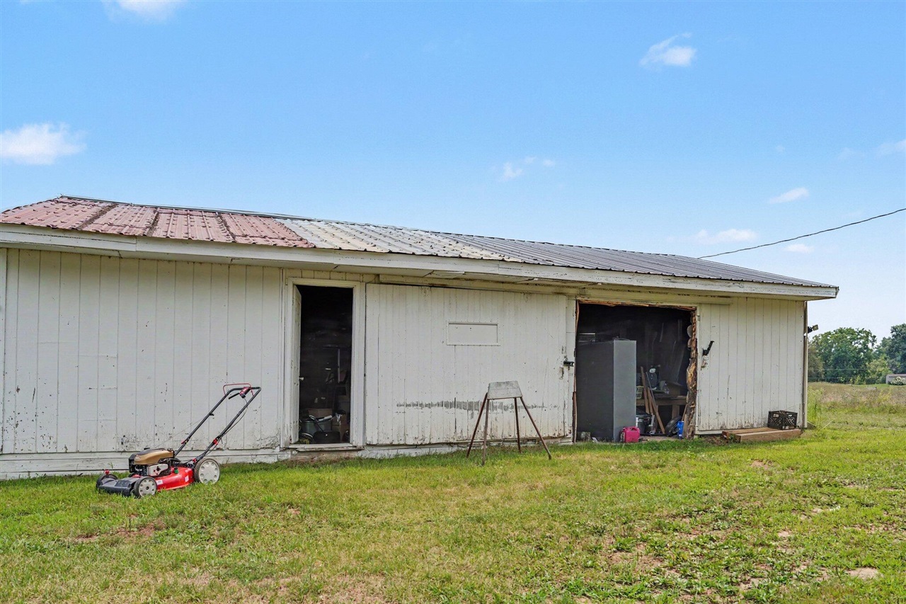 19th image of 7519 Guy Rd, Nashville, MI 49073 | MLS# 70551103
