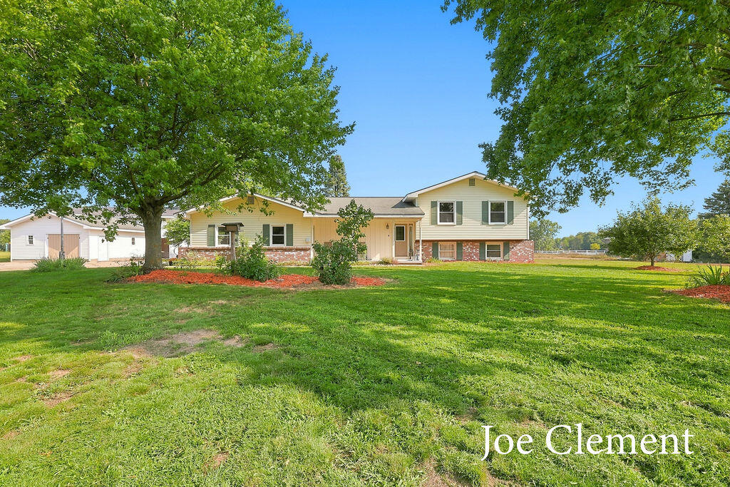 4th image of 2283 19 Mile Rd, Kent City, MI 49330 | MLS# 70551108
