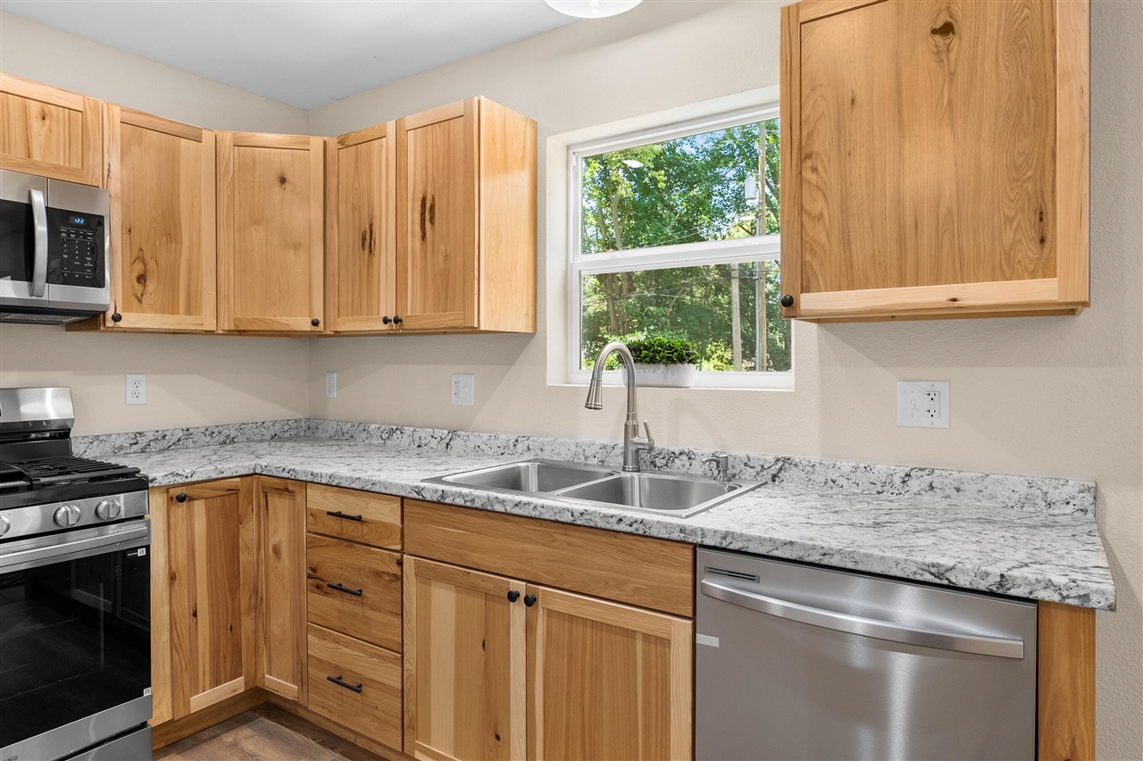 4th image of 657 Azuba Ave, Kalamazoo, MI 49048 | MLS# 70551117