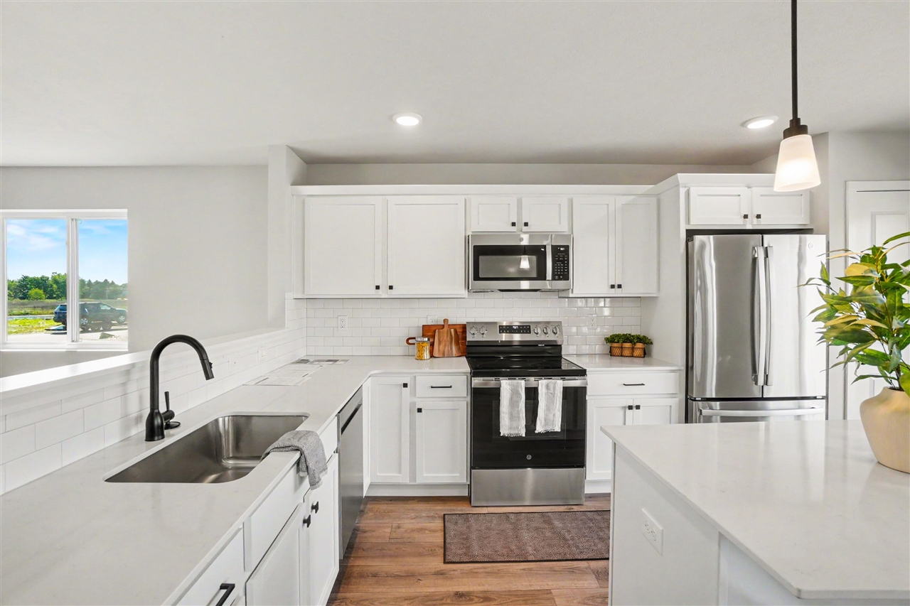 5th image of 18370 Loganwood Trl, Battle Creek, MI 49014 | MLS# 70551140
