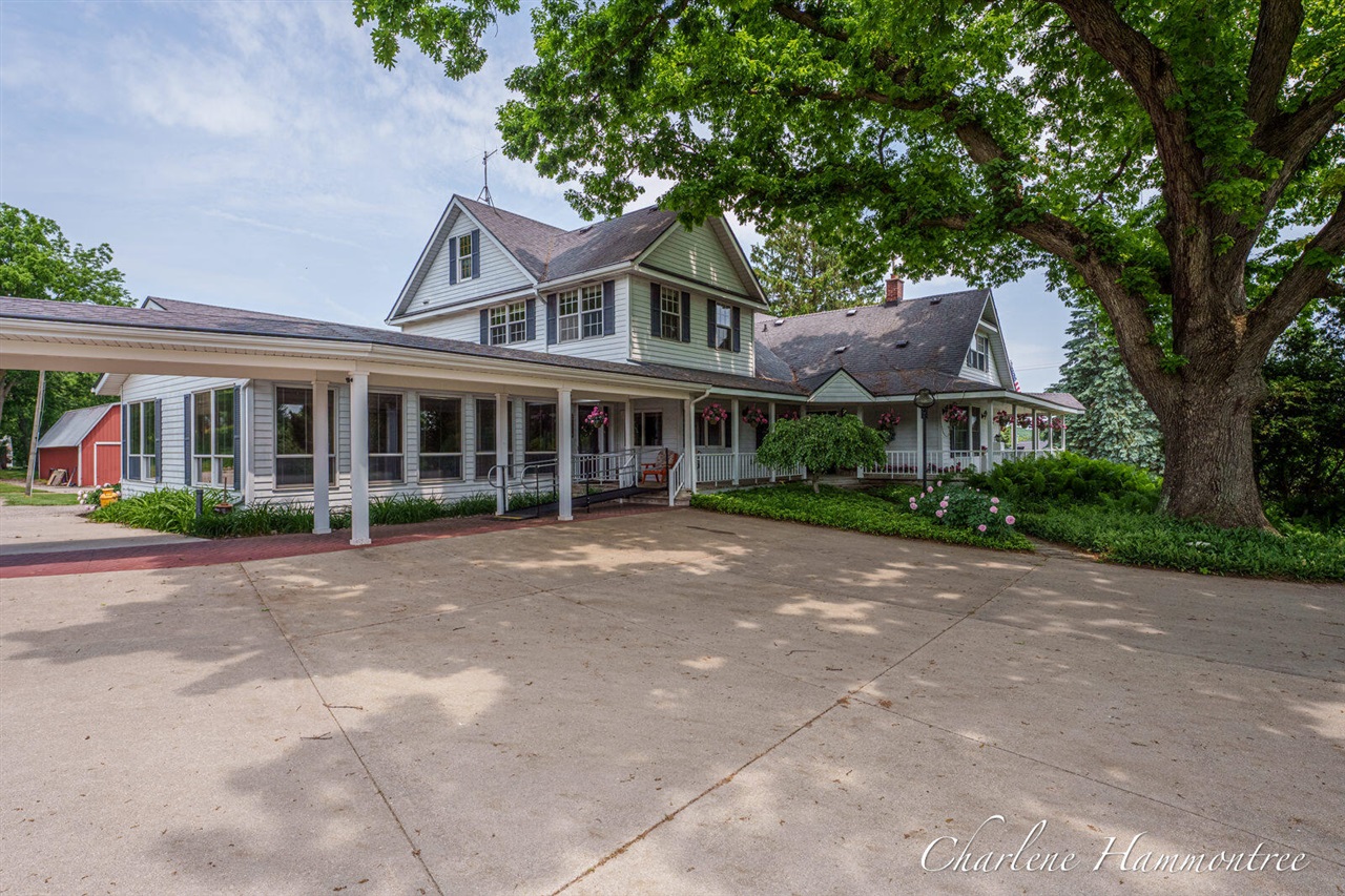 2nd image of 9111 Summit Ave, Rockford, MI 49341 | MLS# 70551147