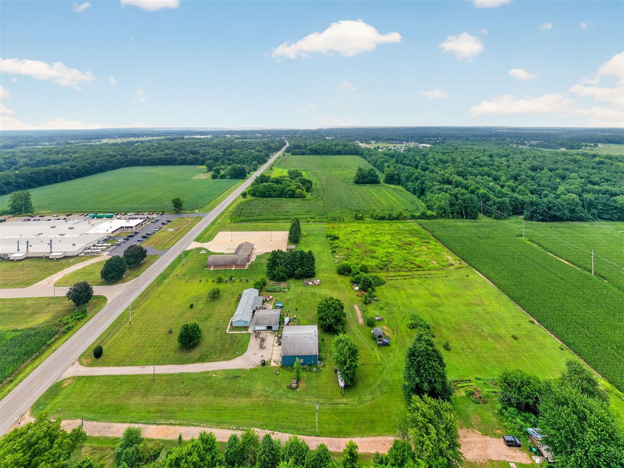 35th image of 30083 M 62, Dowagiac, MI 49047 | MLS# 70551154