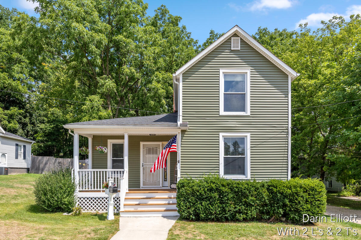 2nd image of 410 Johnson St, Ionia, MI 48846 | MLS# 70551162