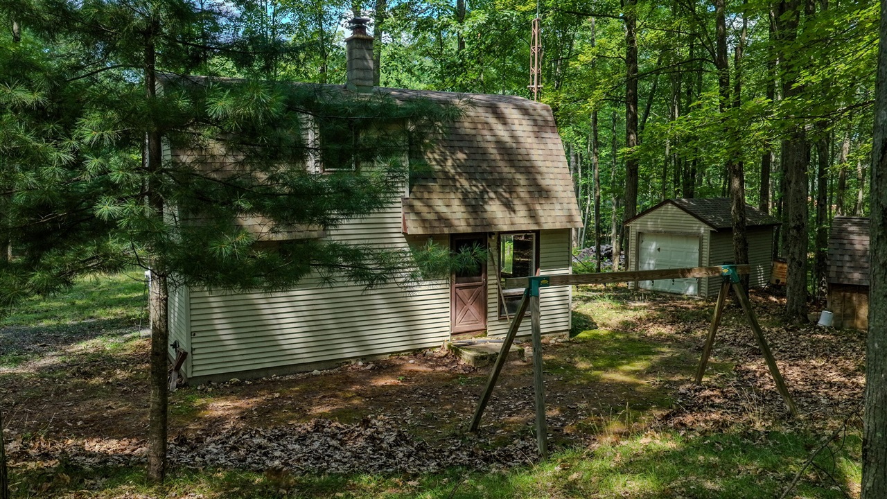 3rd image of 598 N M-37, Baldwin, MI 49304 | MLS# 70551163