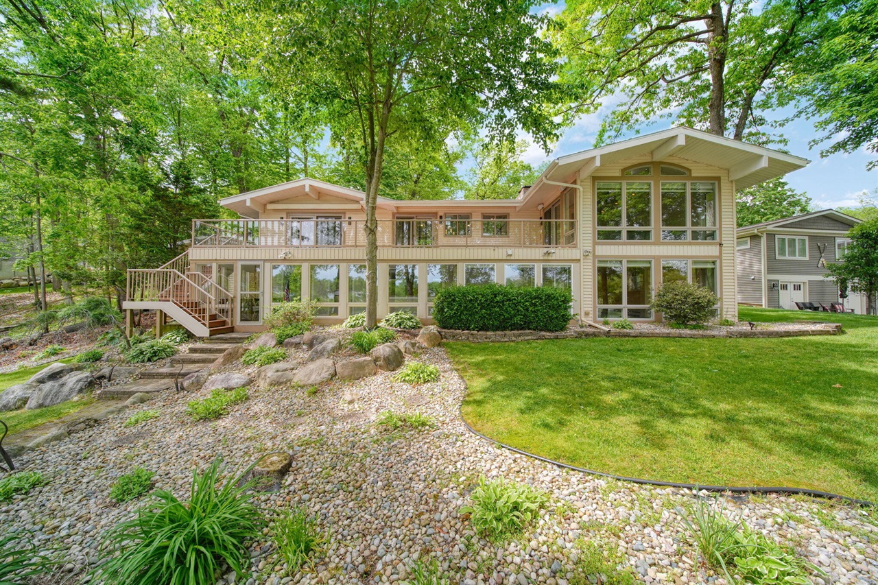 2nd image of 11901 Killarny Cir, Jerome, MI 49249 | MLS# 70551167