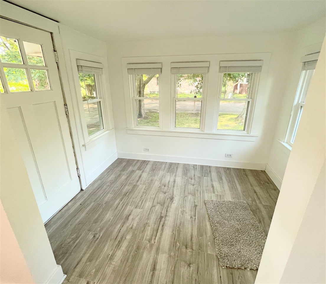 2nd image of 1146 Coolidge Ave, Benton Harbor, MI 49022 | MLS# 70551176