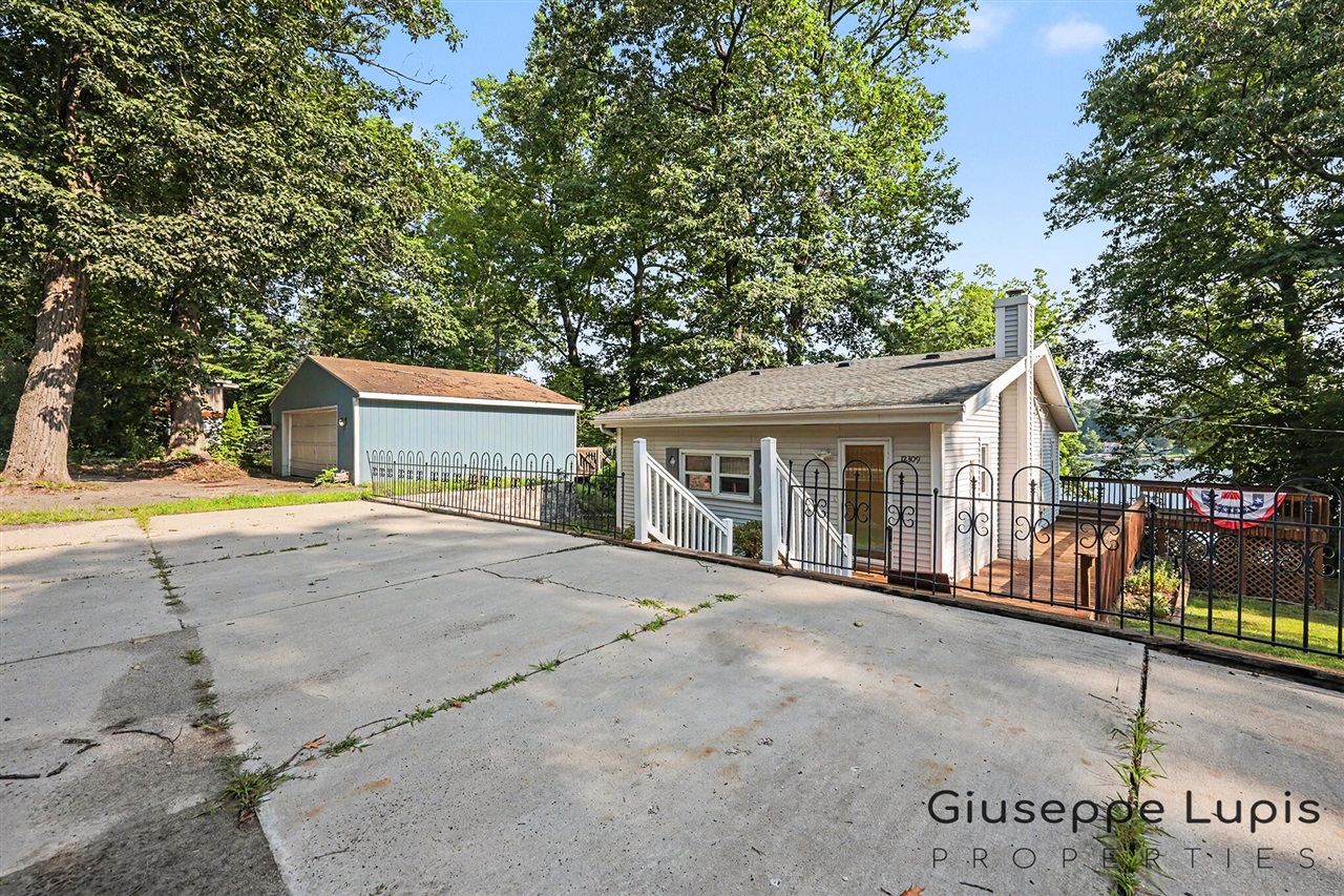 3rd image of 12309 Canter Dr, Belding, MI 48809 | MLS# 70551190